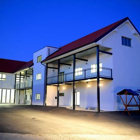 Hostel Ormoz المظهر الخارجي الصورة